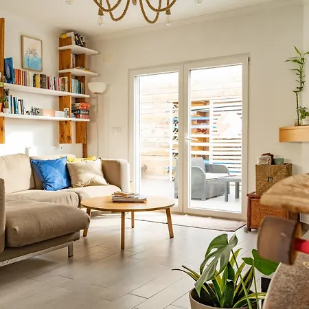 בית הארחה Surfness