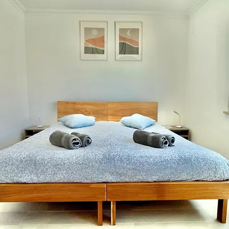 Πανσιόν Surfness *